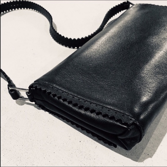 ANYA HINDMARCH ••• Leather Envelope Shoulder Bag - Picture 5 of 7